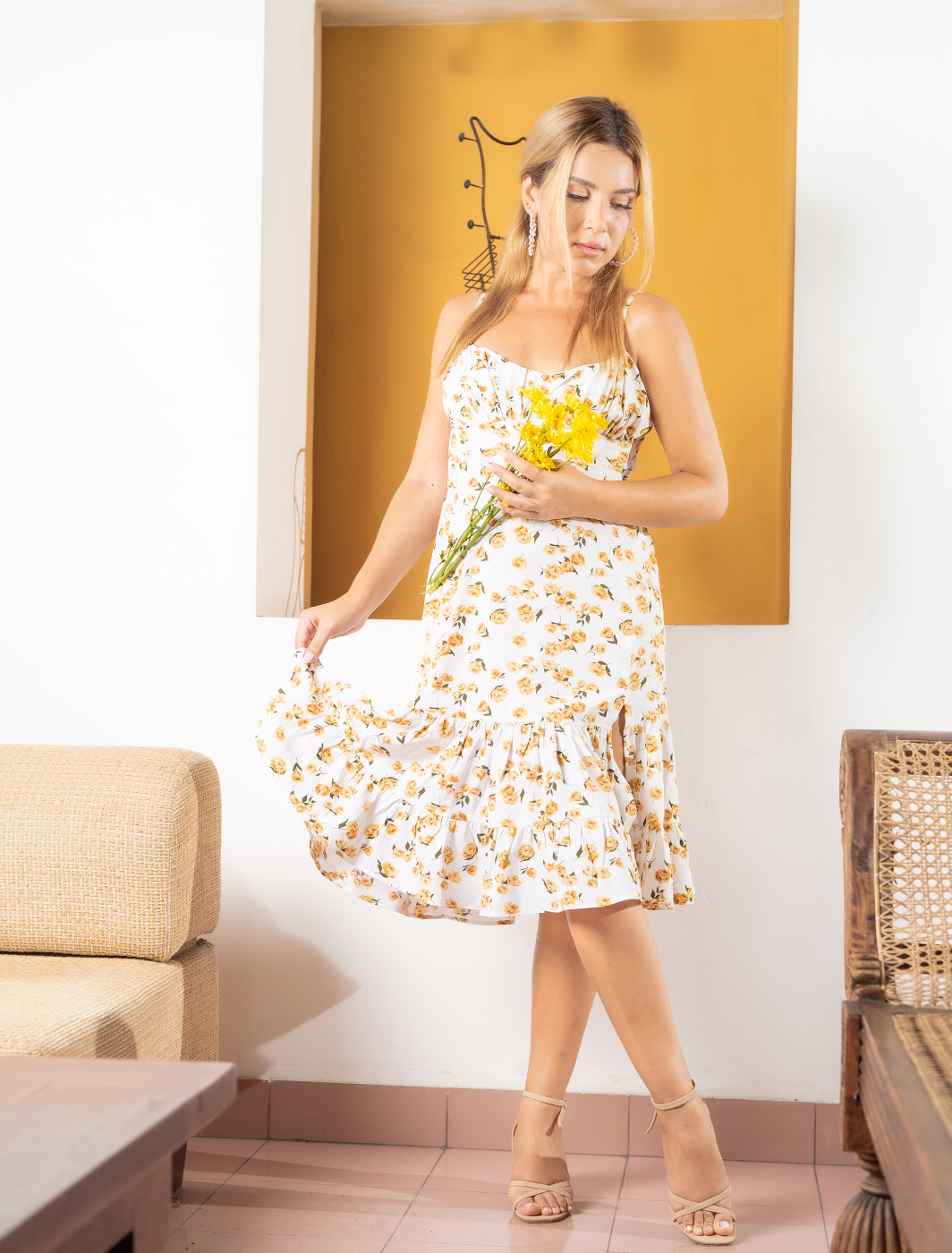 SELENA FLORAL FLARED BACK OPEN DRESS